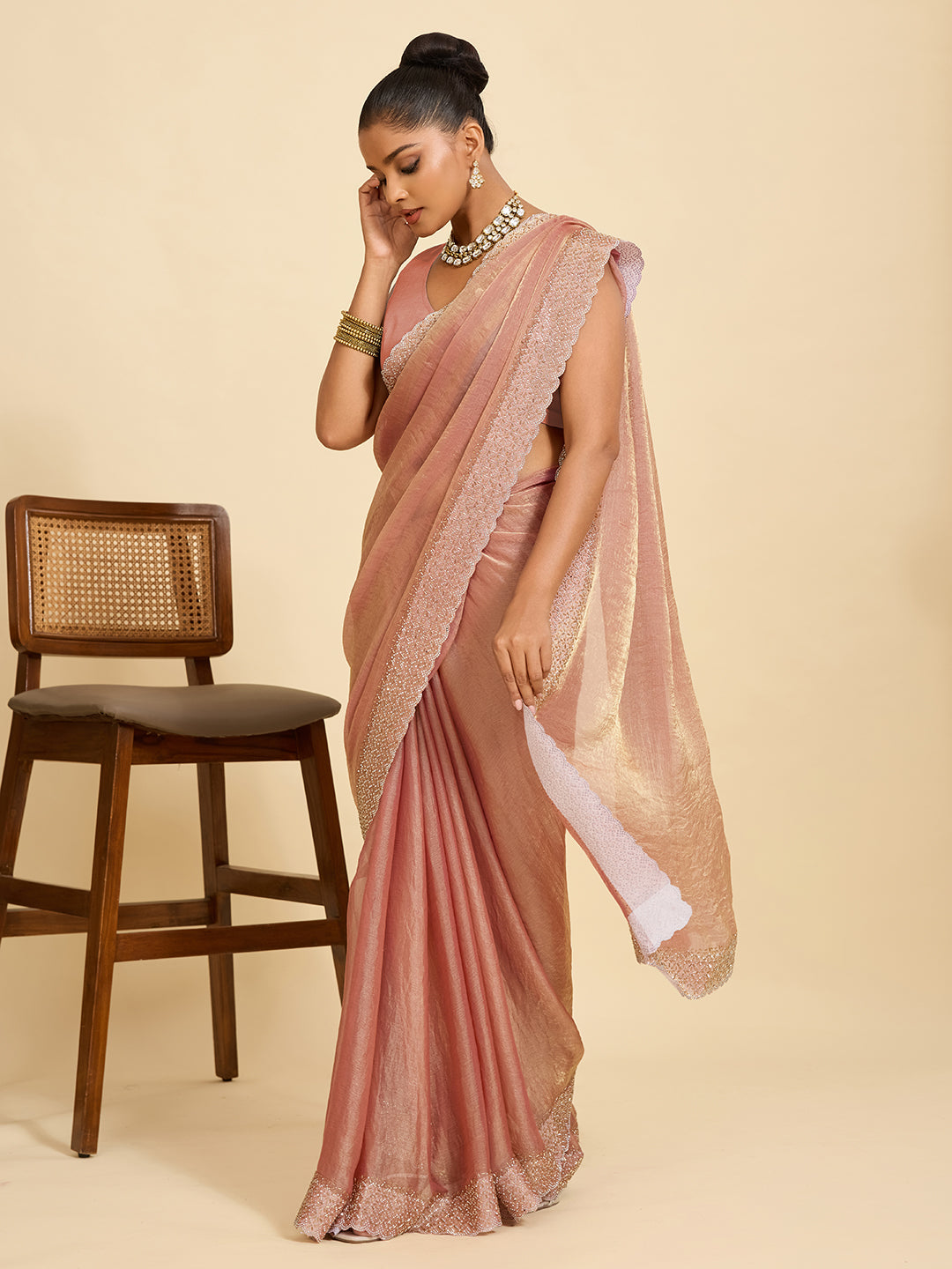 The Perfect Blend of Tradition & Modern Luxury – Rose Gold Saree