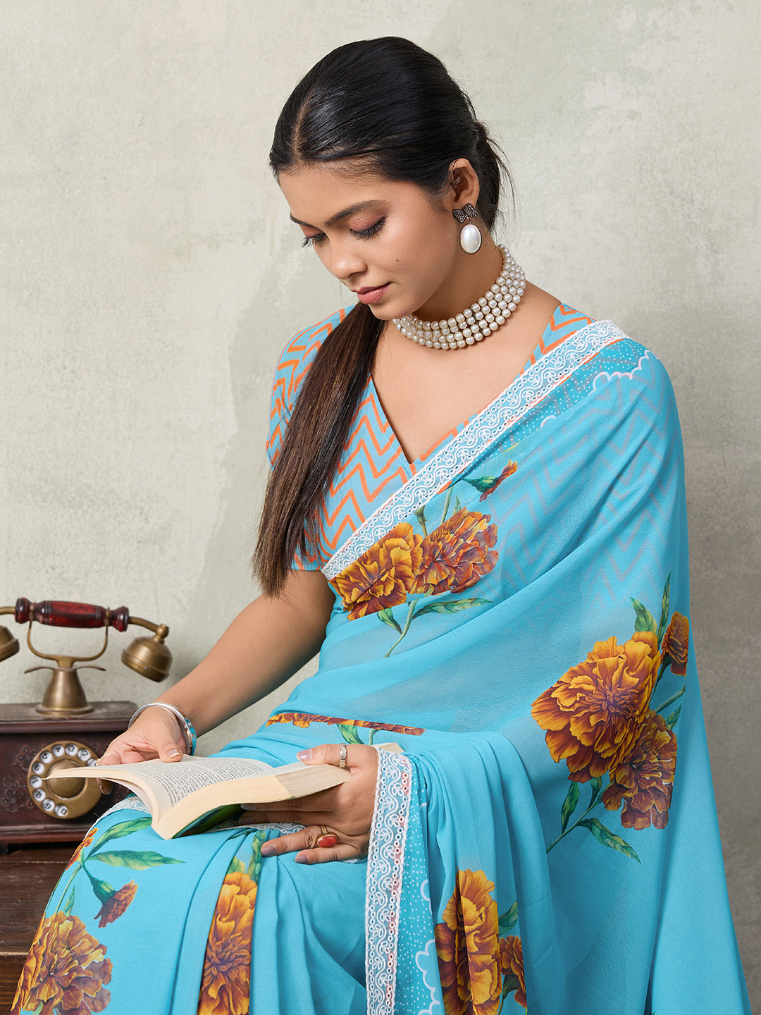 Elegant Floral Printed Georgette Saree with Lace Border