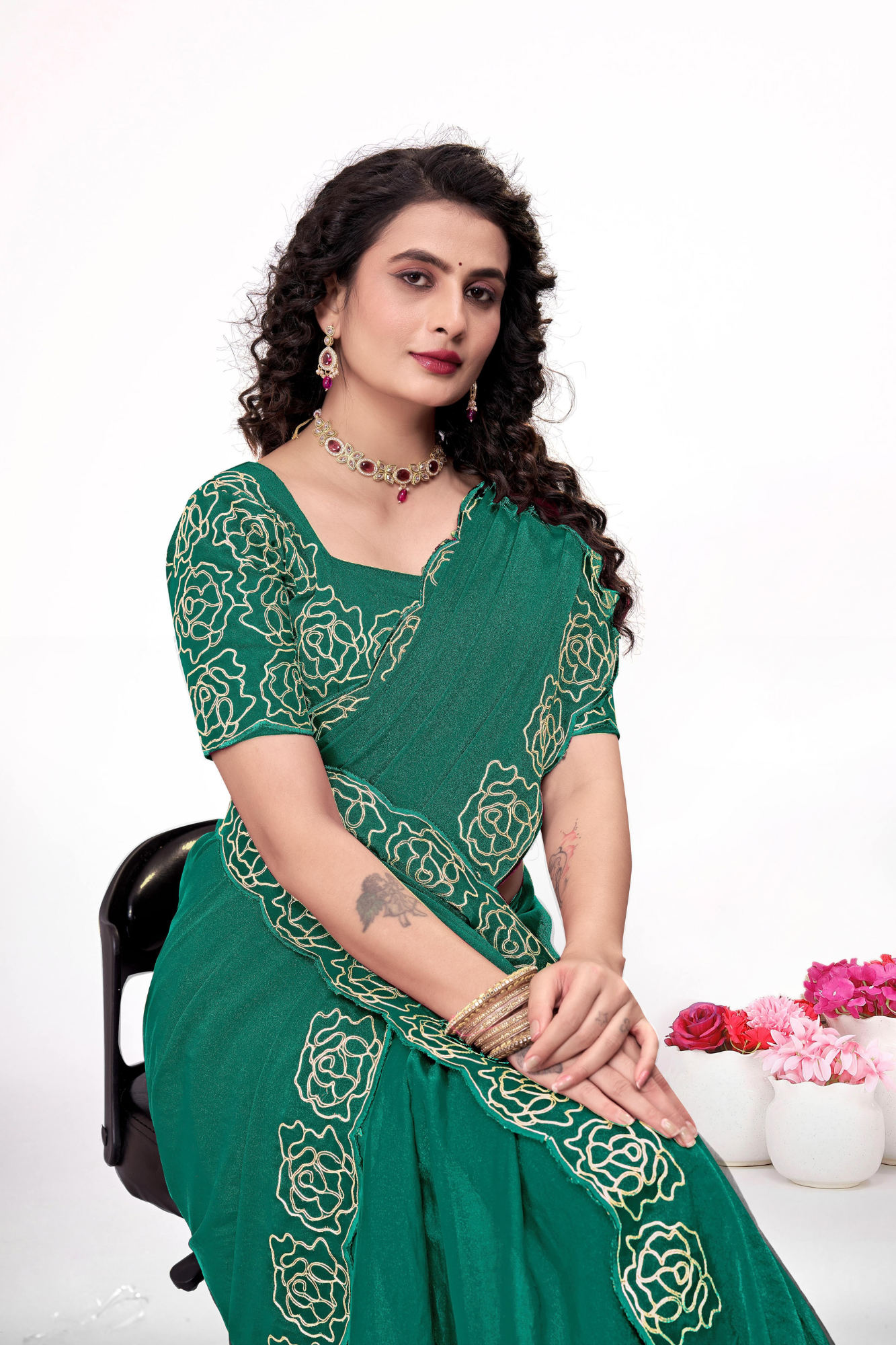 Graceful Linen Saree with Elegant Border