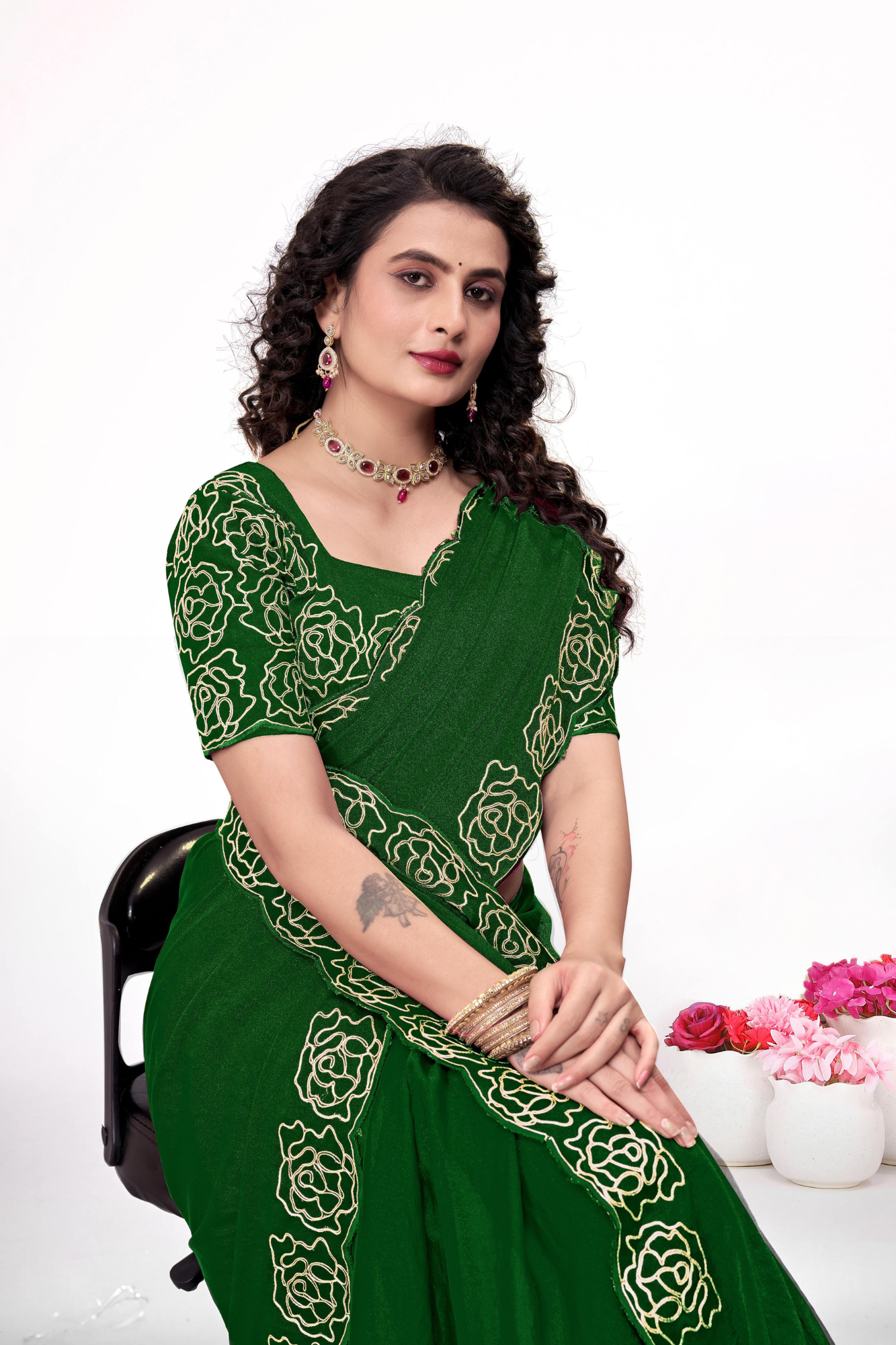 Graceful Linen Saree with Elegant Border