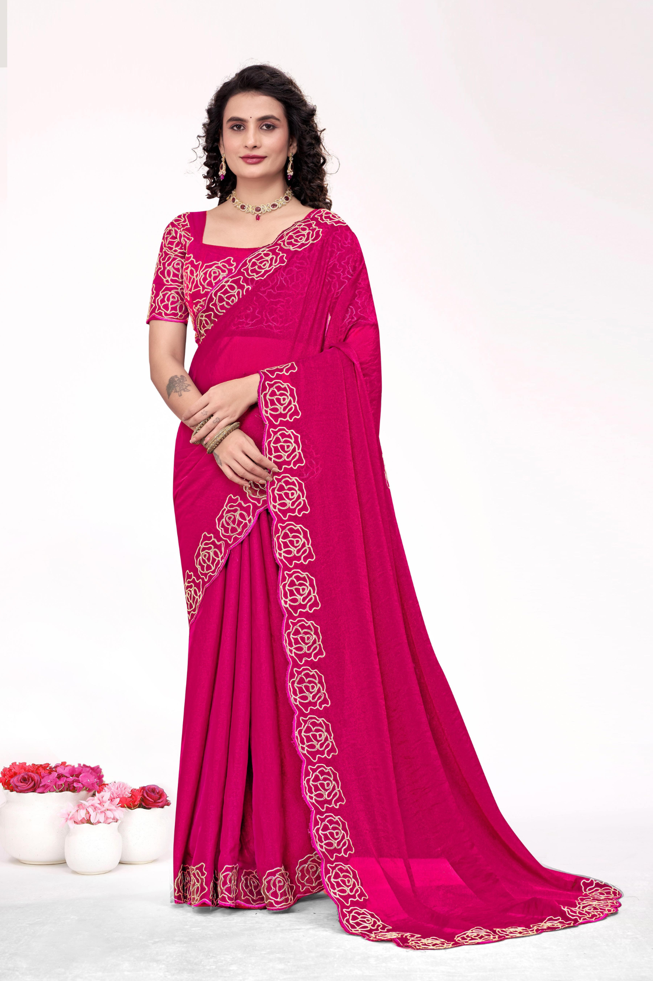 Graceful Linen Saree with Elegant Border