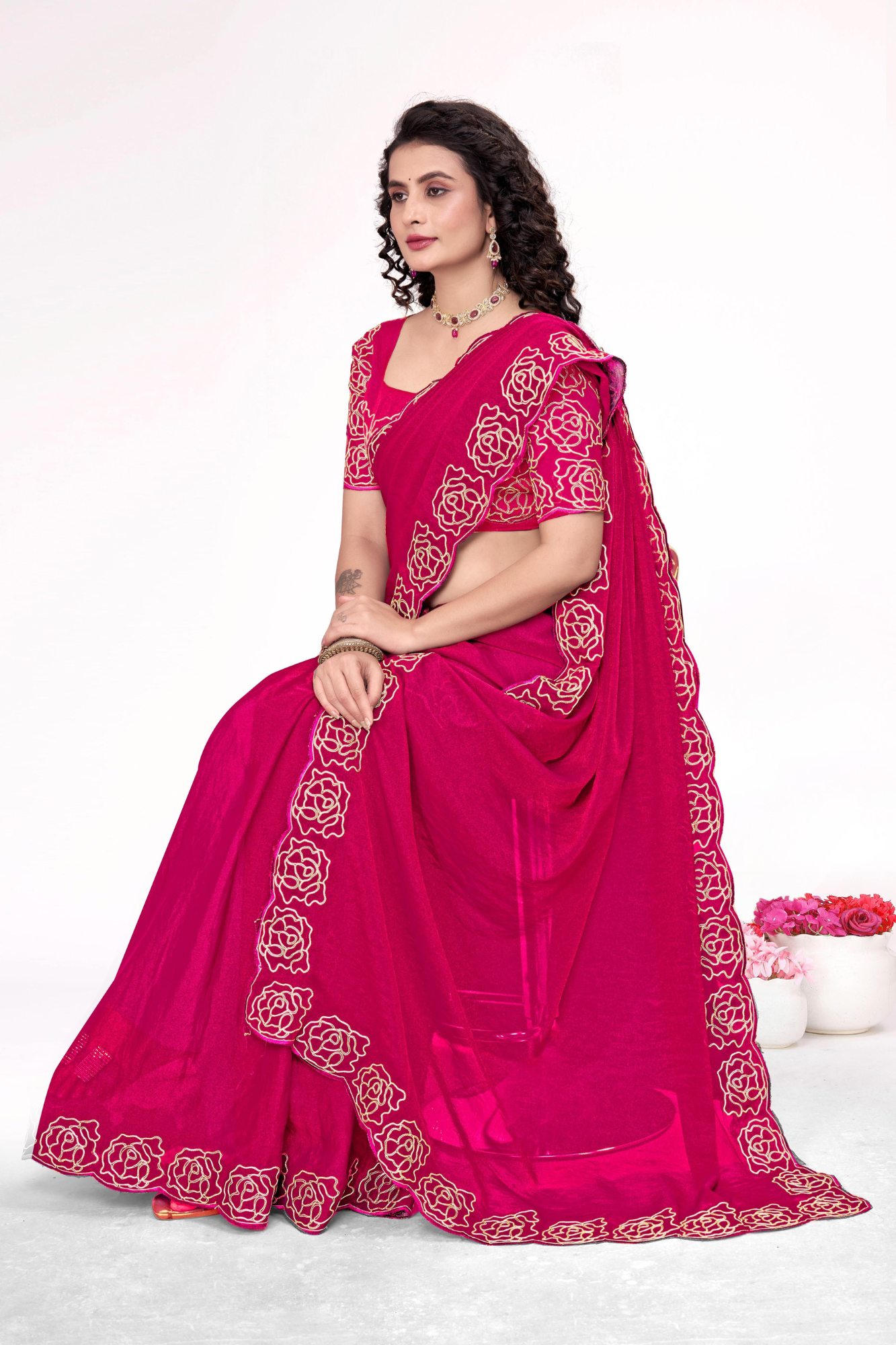 Graceful Linen Saree with Elegant Border