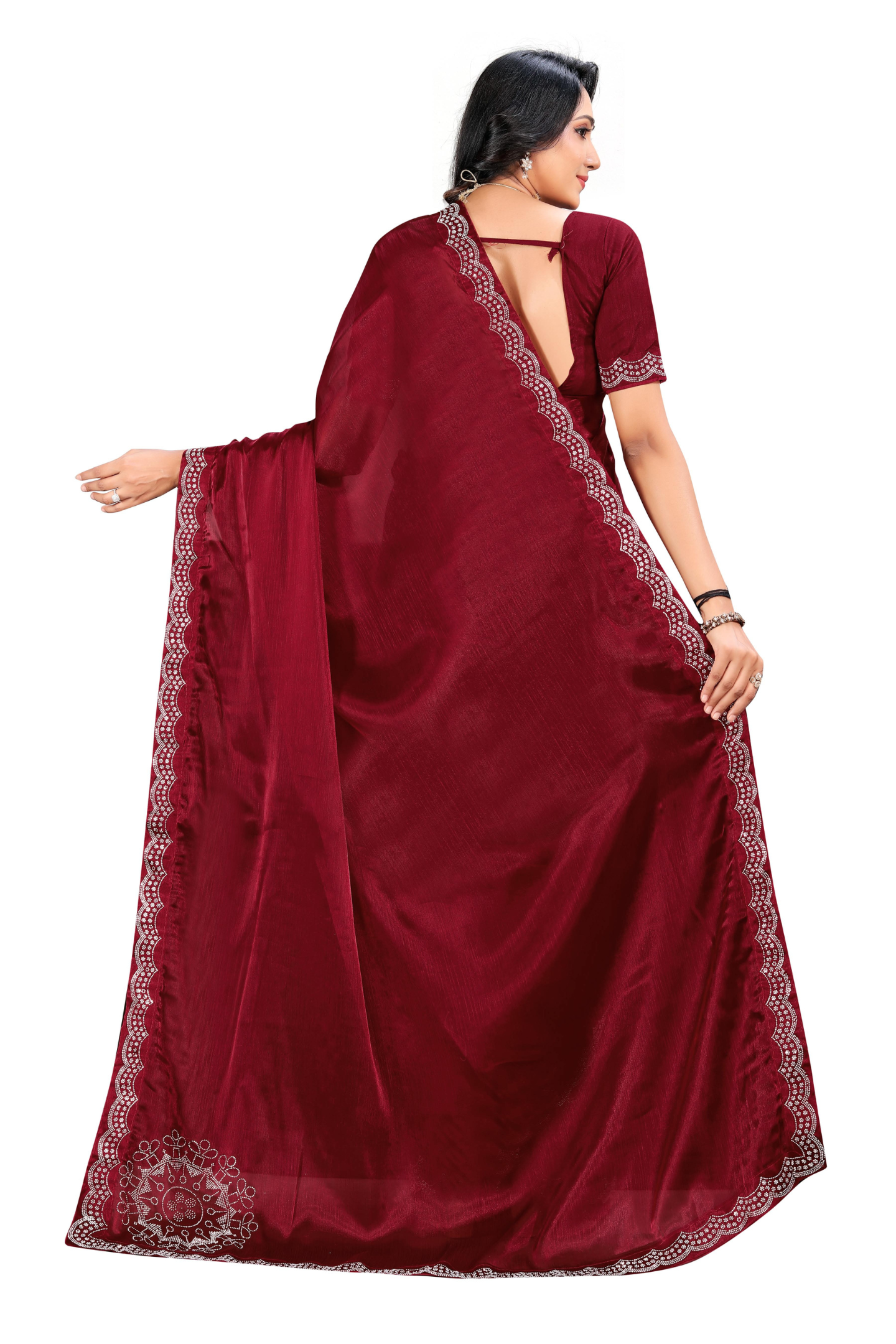 Saree Styles Trendy & Traditional Saree Looks