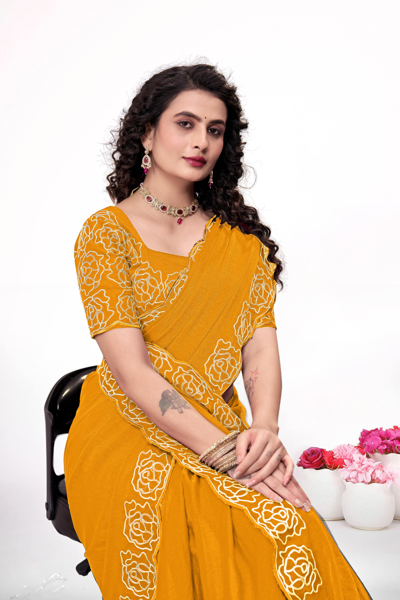 Graceful Linen Saree with Elegant Border