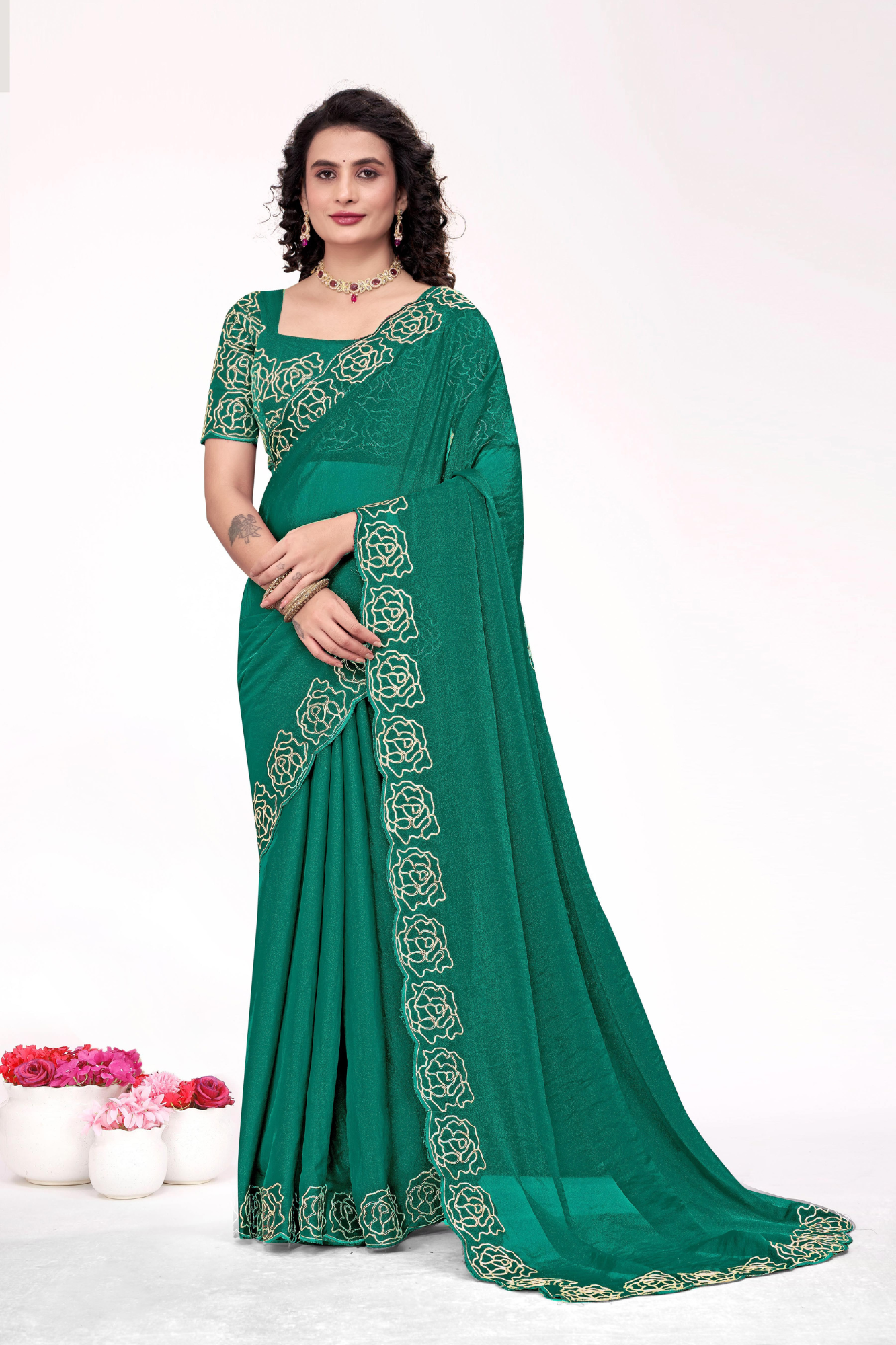 Graceful Linen Saree with Elegant Border